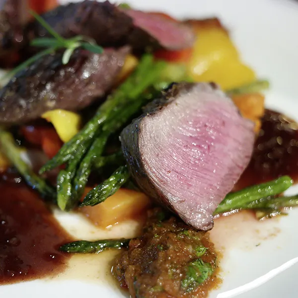 TABLE-Restaurant-by-DER-STEAKLIEFERANT-16